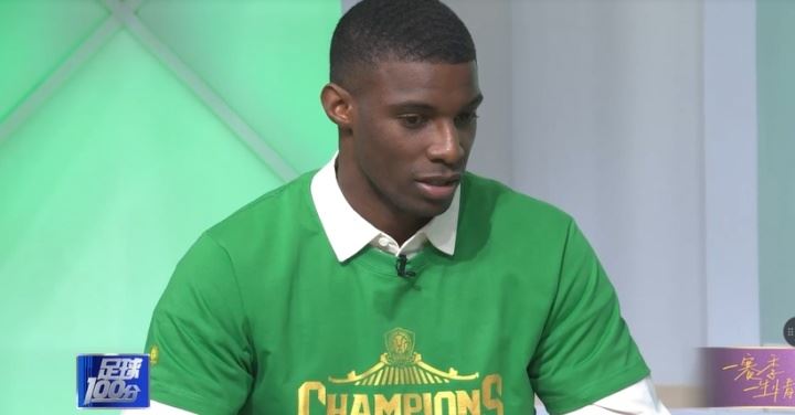 国安前锋法比奥：我们没有出现欠薪的情况，面对困难一起解决