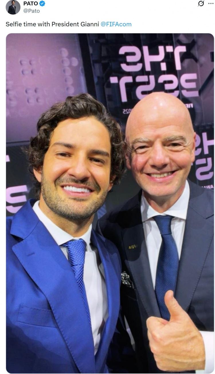 帕托出席FIFA2025年颁奖典礼，更新社媒晒他与因凡蒂诺的合影