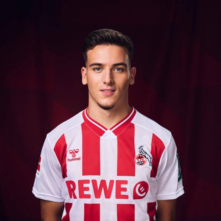  图片报：曼联、热刺愿为19岁的科隆边锋马拉支付超3000万欧转会费