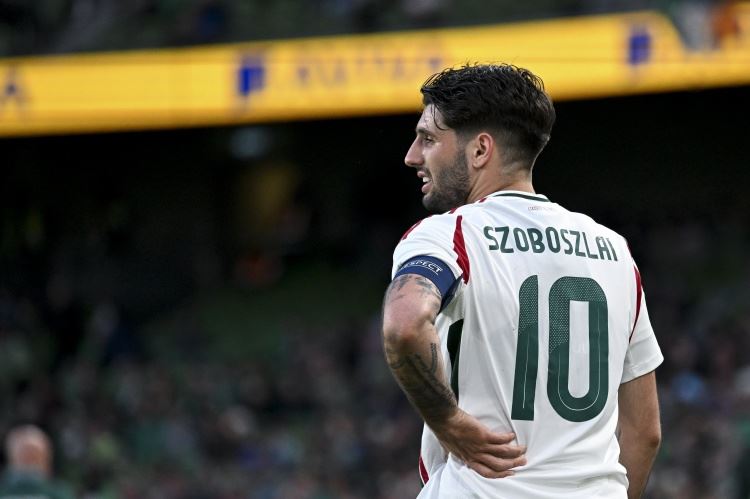 索博斯洛伊FIFA年度最佳球员投票：1-萨拉赫2-登贝莱3-姆巴佩