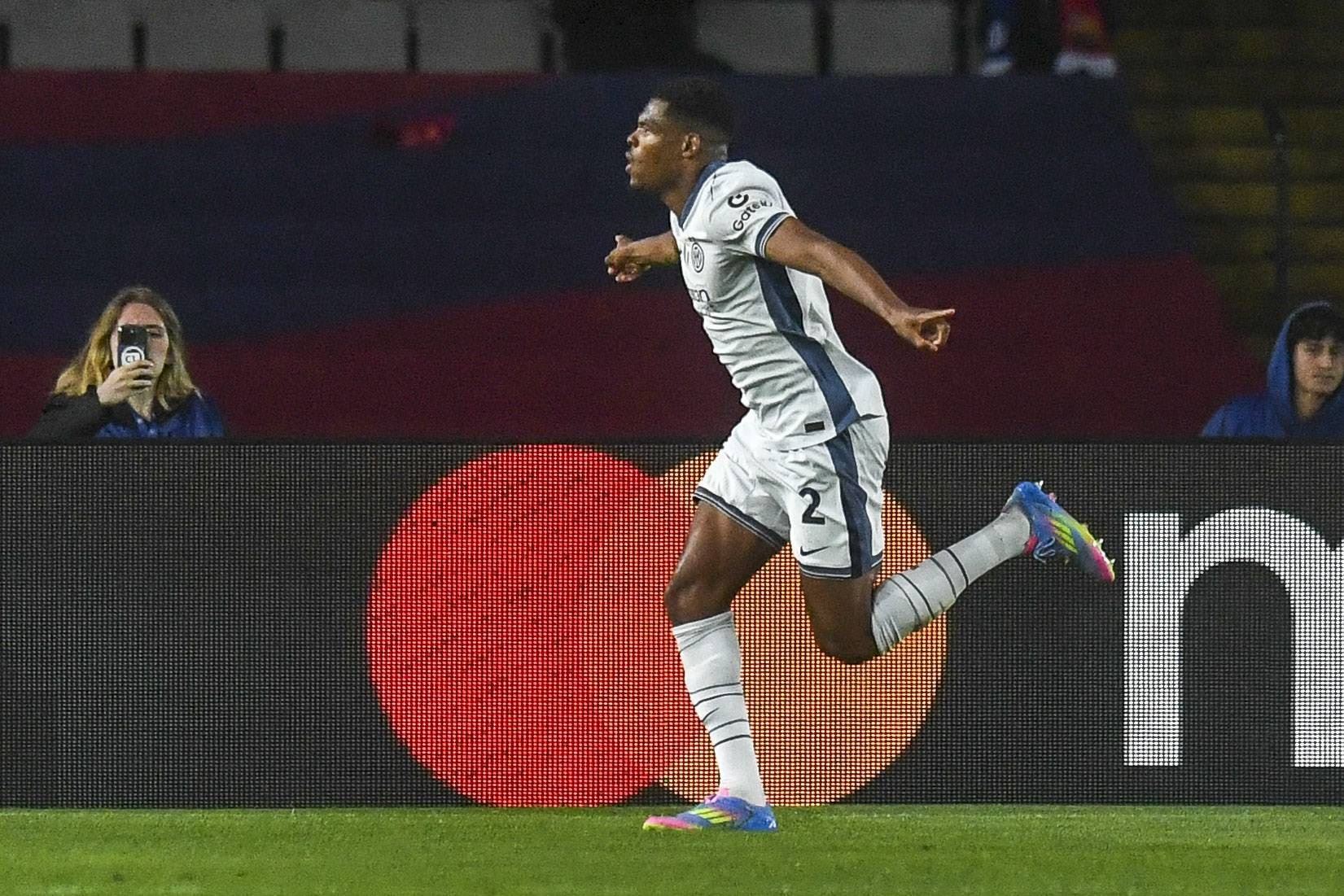 为转会做准备？罗马诺：邓弗里斯正式与经纪人巴拉特签约