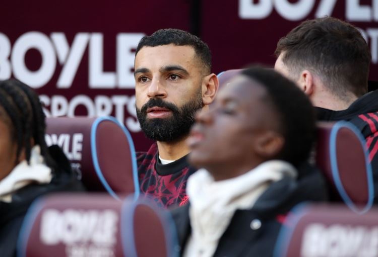 埃及球迷的愤怒：萨拉赫永远不会错，在他之前这里没人支持利物浦