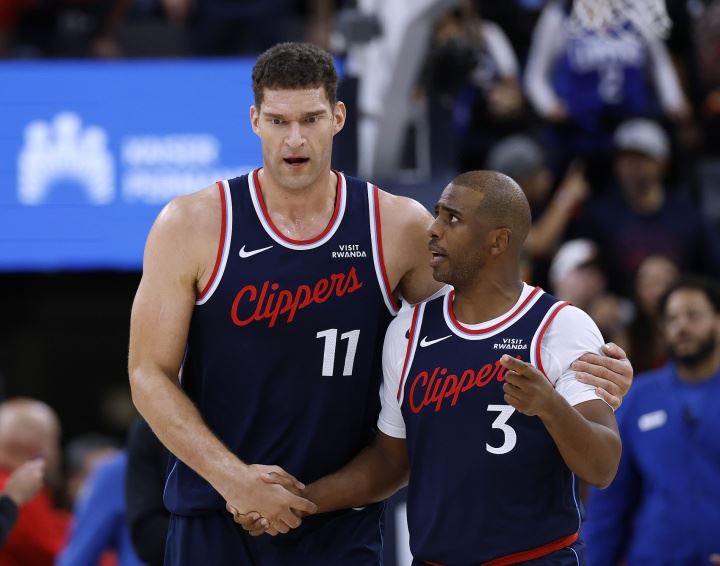 大洛小卡是快船最支持保罗的球员 后者被遣返时曾请大洛进房帮忙作证