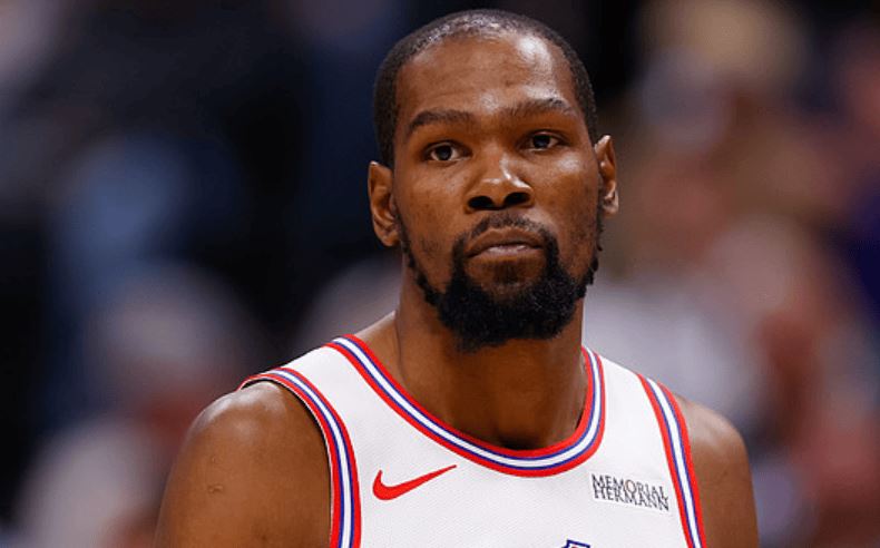 [流言板]杜兰特：掘金球员都把球传给约基奇，所以他的数据当然不错-NBA新闻